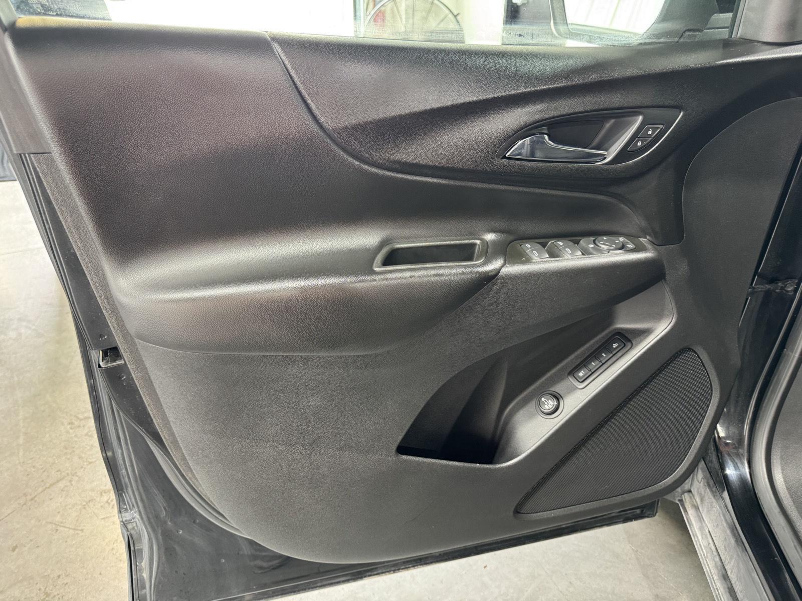 Pre-Owned 2021 Chevrolet Equinox for sale in St. Joseph MO