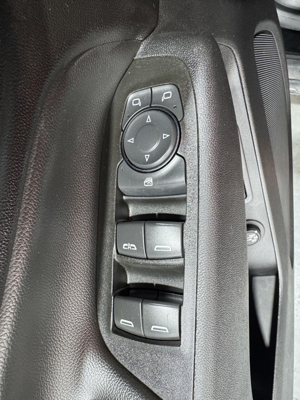 Pre-Owned 2021 Chevrolet Equinox for sale in St. Joseph MO