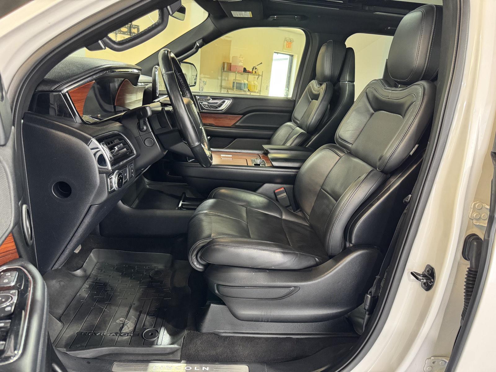 Used 2018 Lincoln Navigator for sale in St. Joseph MO