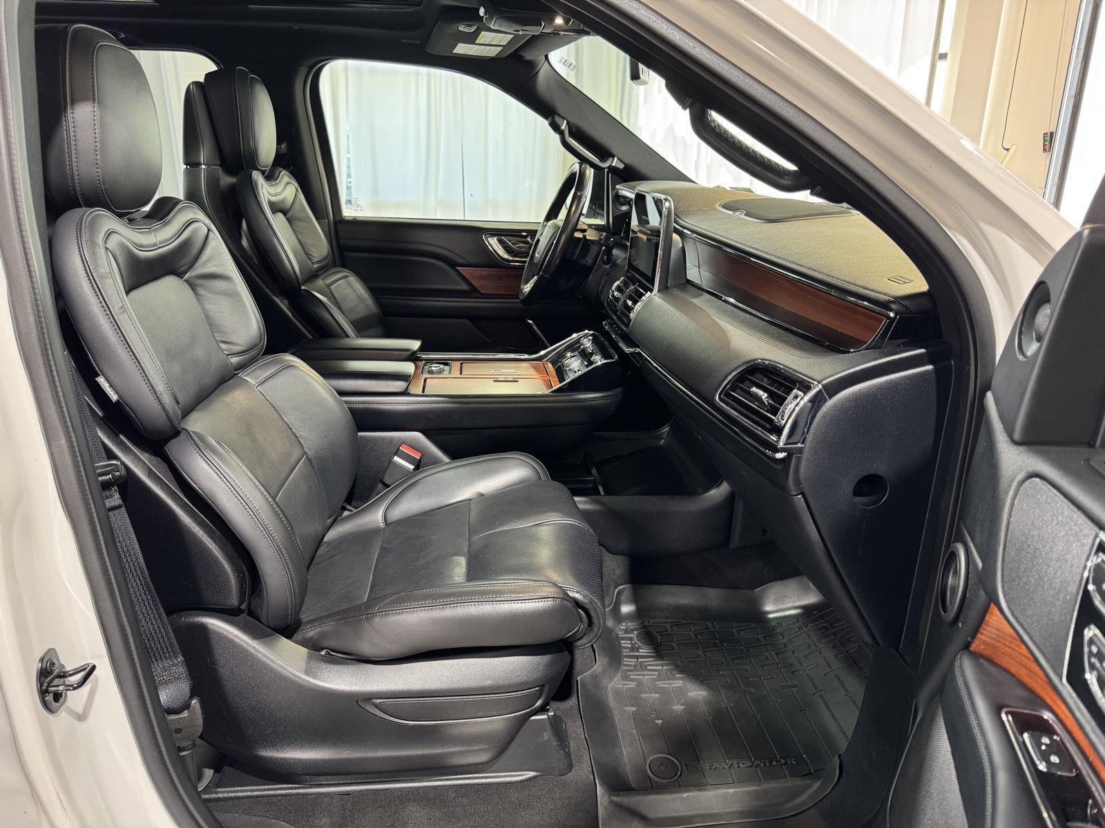 Used 2018 Lincoln Navigator for sale in St. Joseph MO