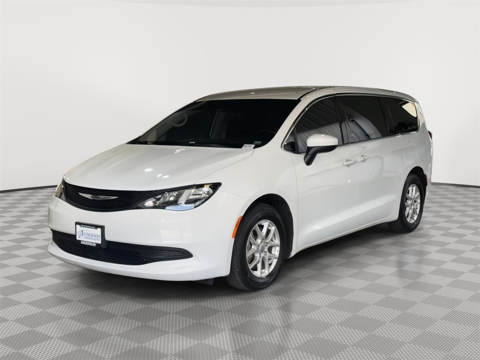 Pre-Owned 2022 Chrysler Voyager for sale in St. Joseph MO