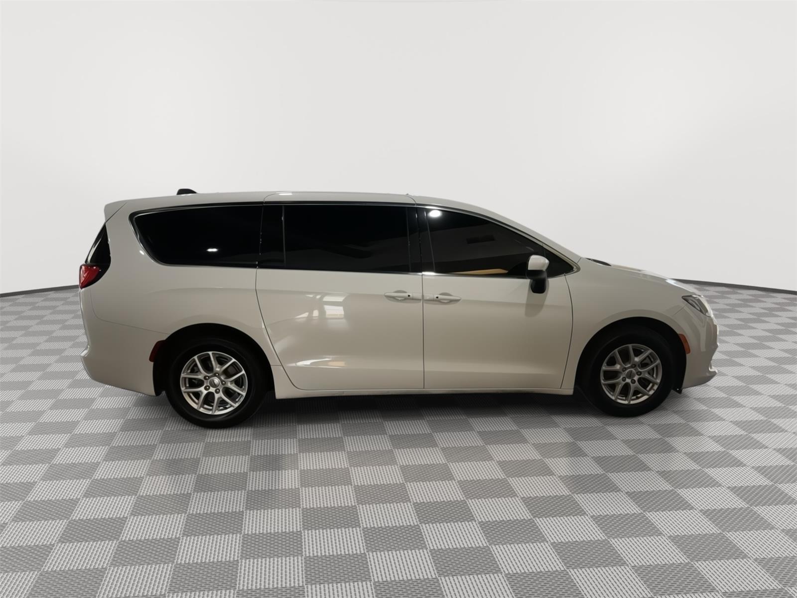 Pre-Owned 2022 Chrysler Voyager for sale in St. Joseph MO