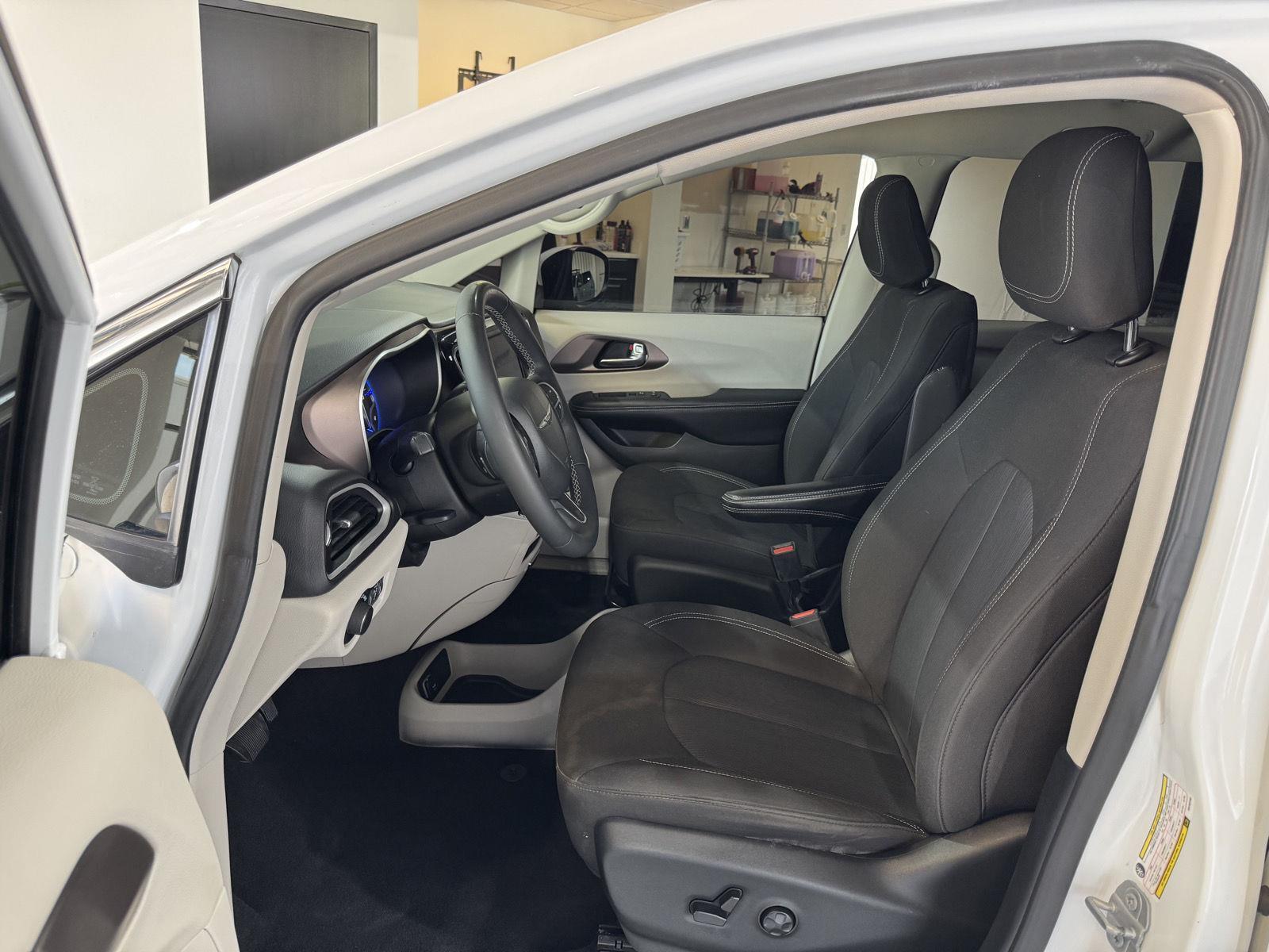 Pre-Owned 2022 Chrysler Voyager for sale in St. Joseph MO