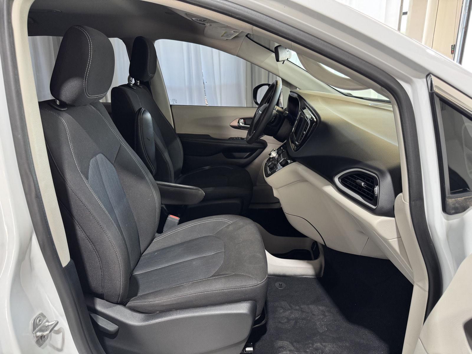 Pre-Owned 2022 Chrysler Voyager for sale in St. Joseph MO