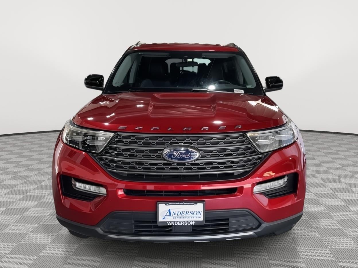 Vehicle photo 4