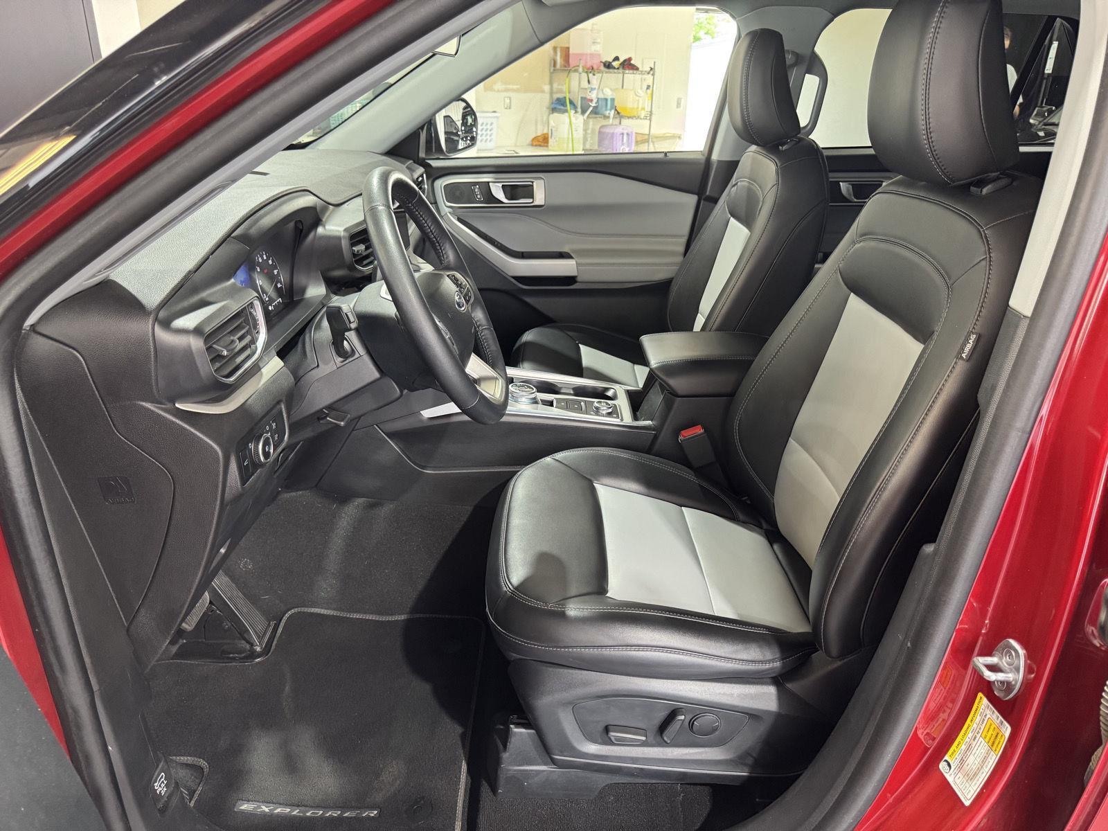 Vehicle photo 15