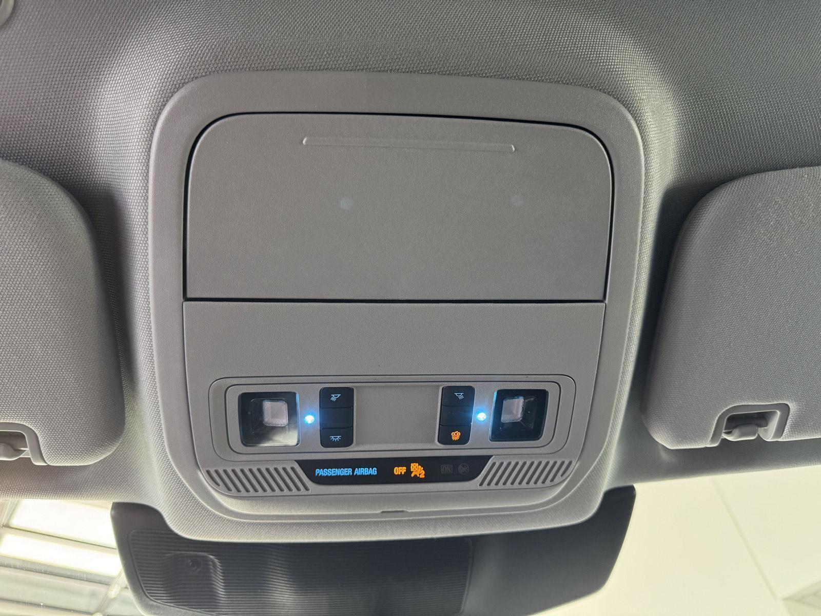 Vehicle photo 27