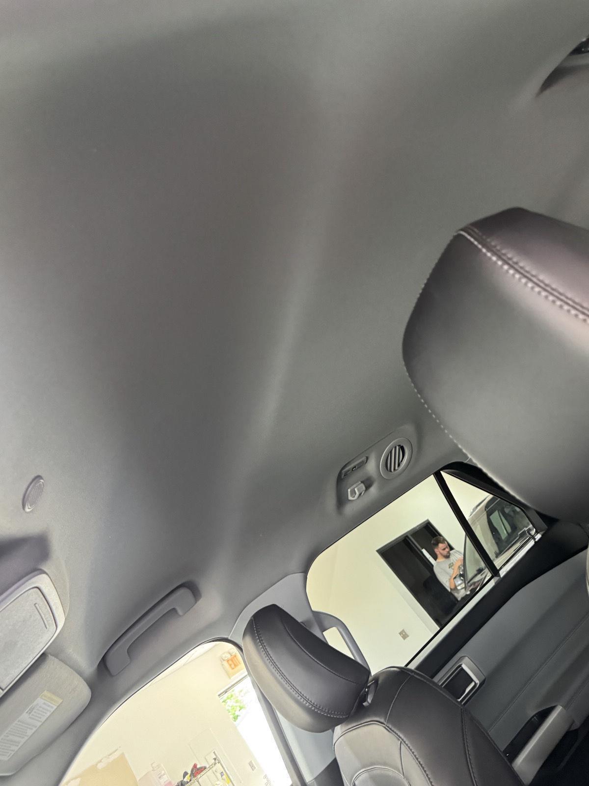 Vehicle photo 28
