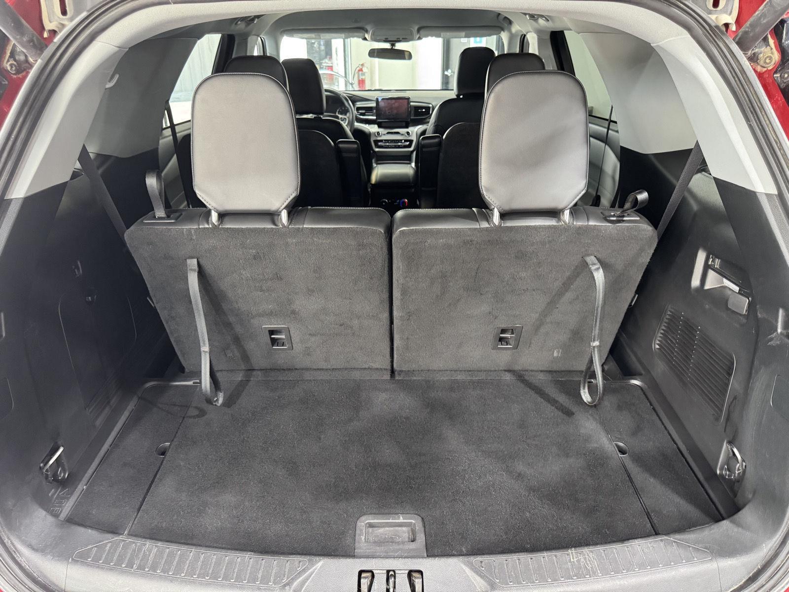 Vehicle photo 37
