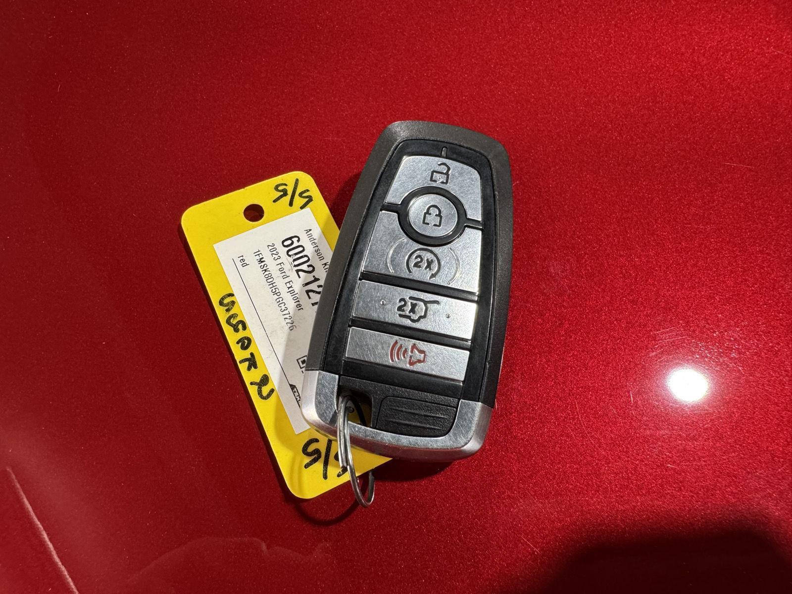 Vehicle photo 38
