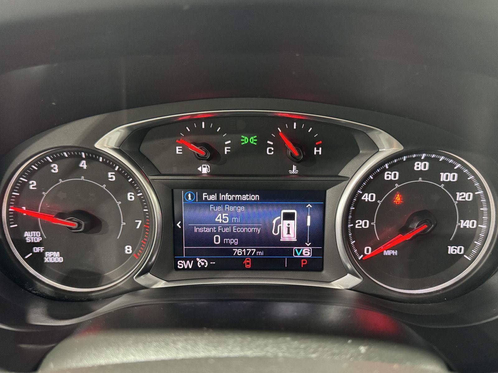 Vehicle photo 3