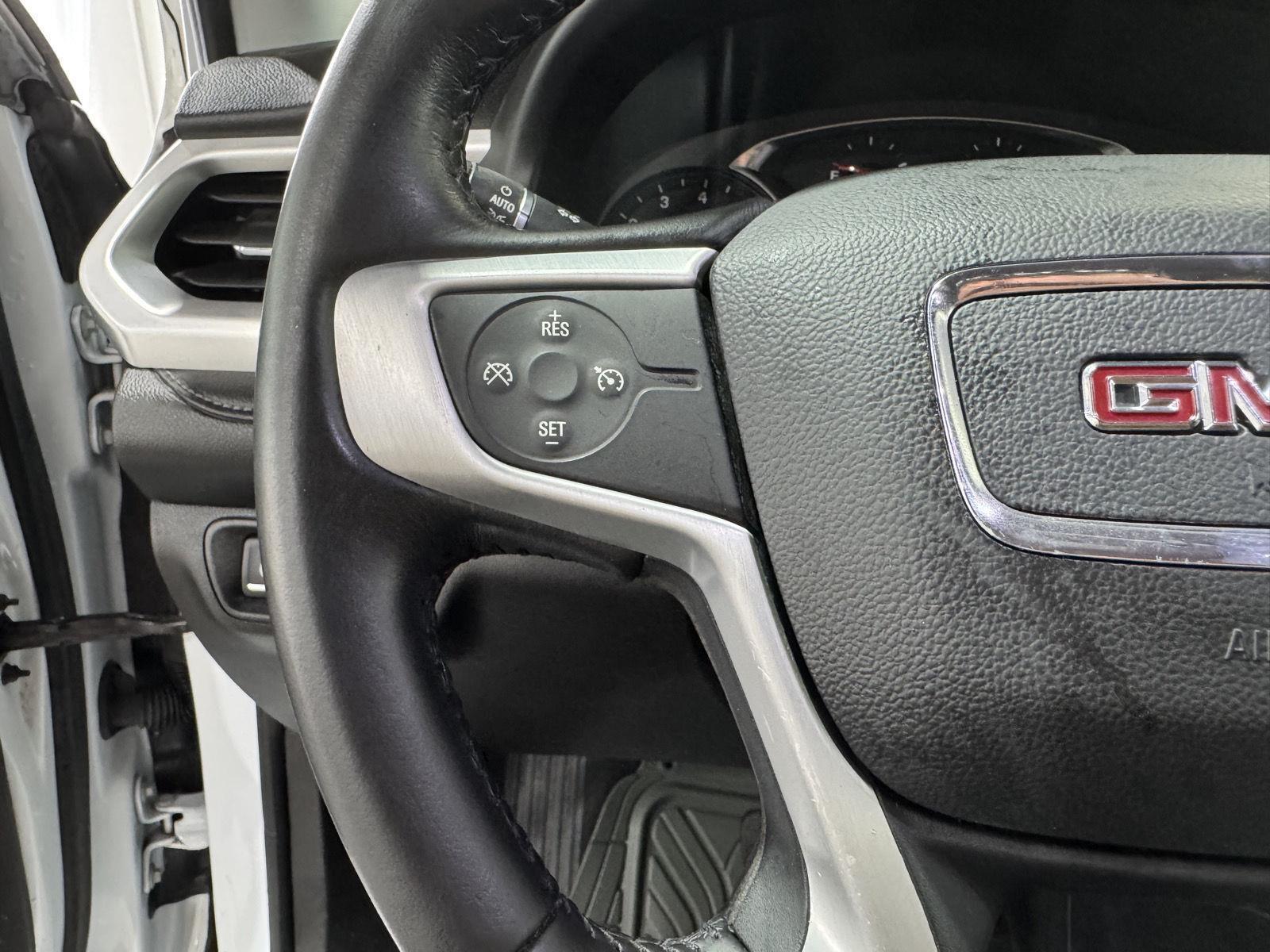Vehicle photo 13