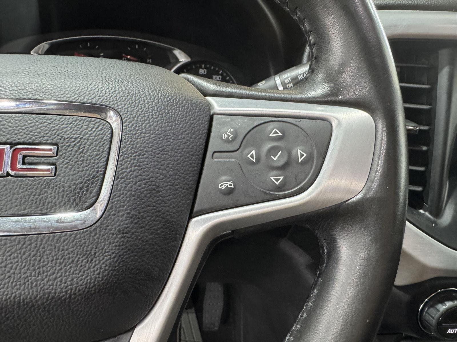 Vehicle photo 14