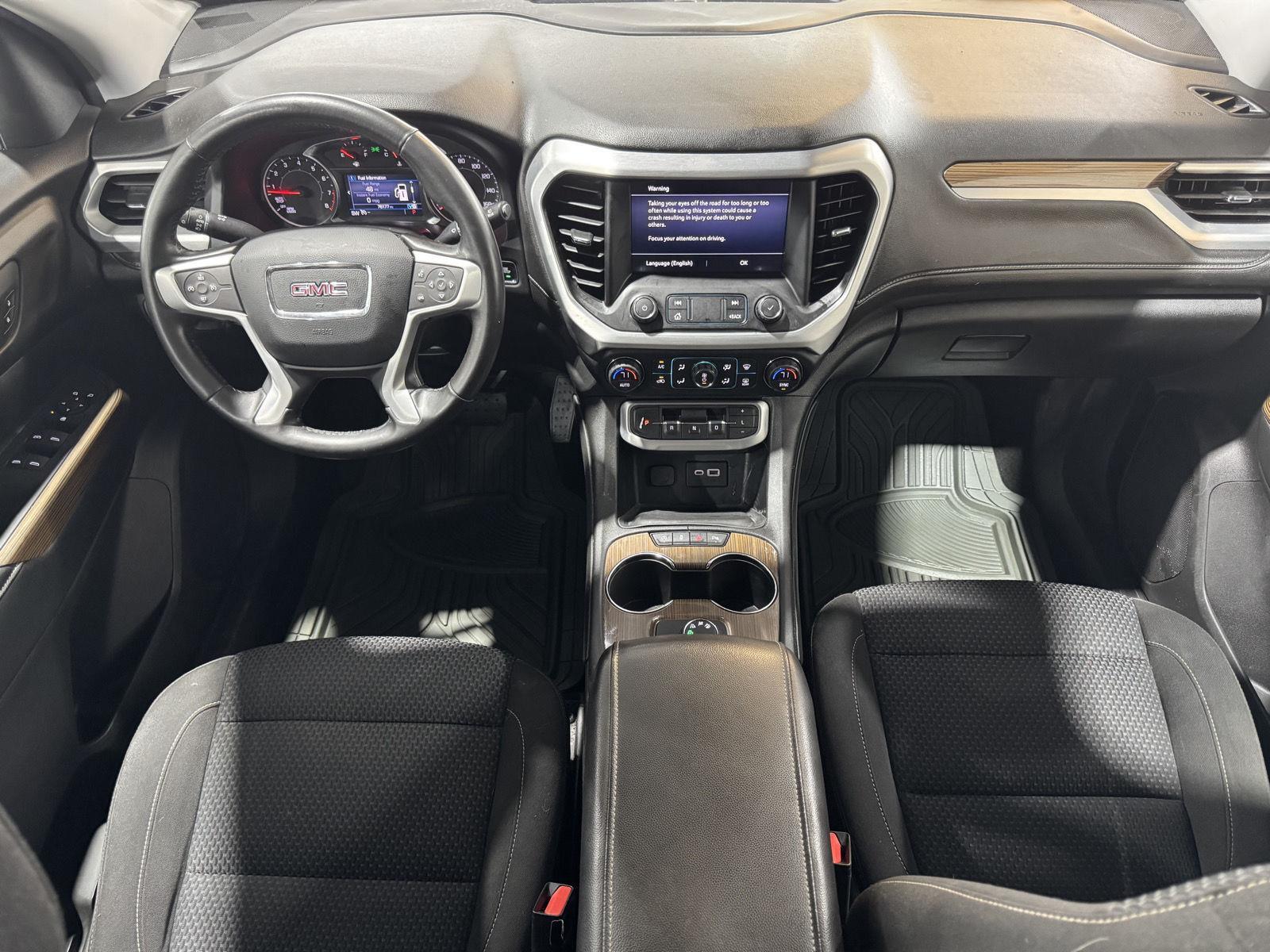 Vehicle photo 25