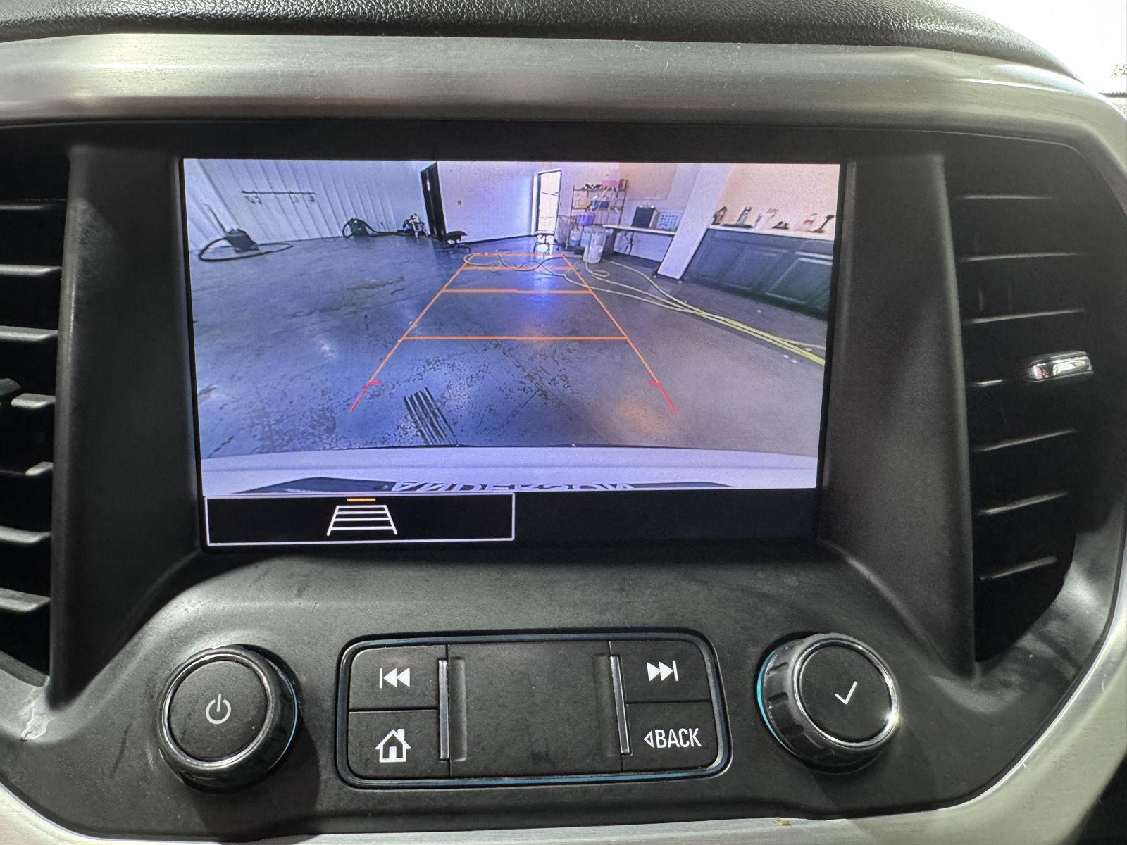 Vehicle photo 29