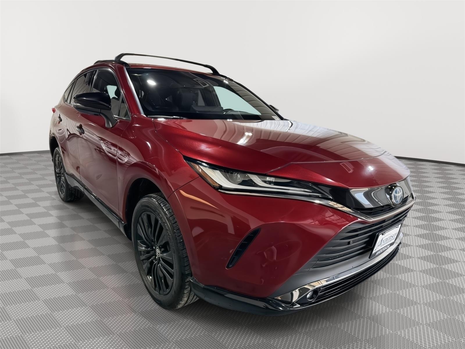 Vehicle photo 5