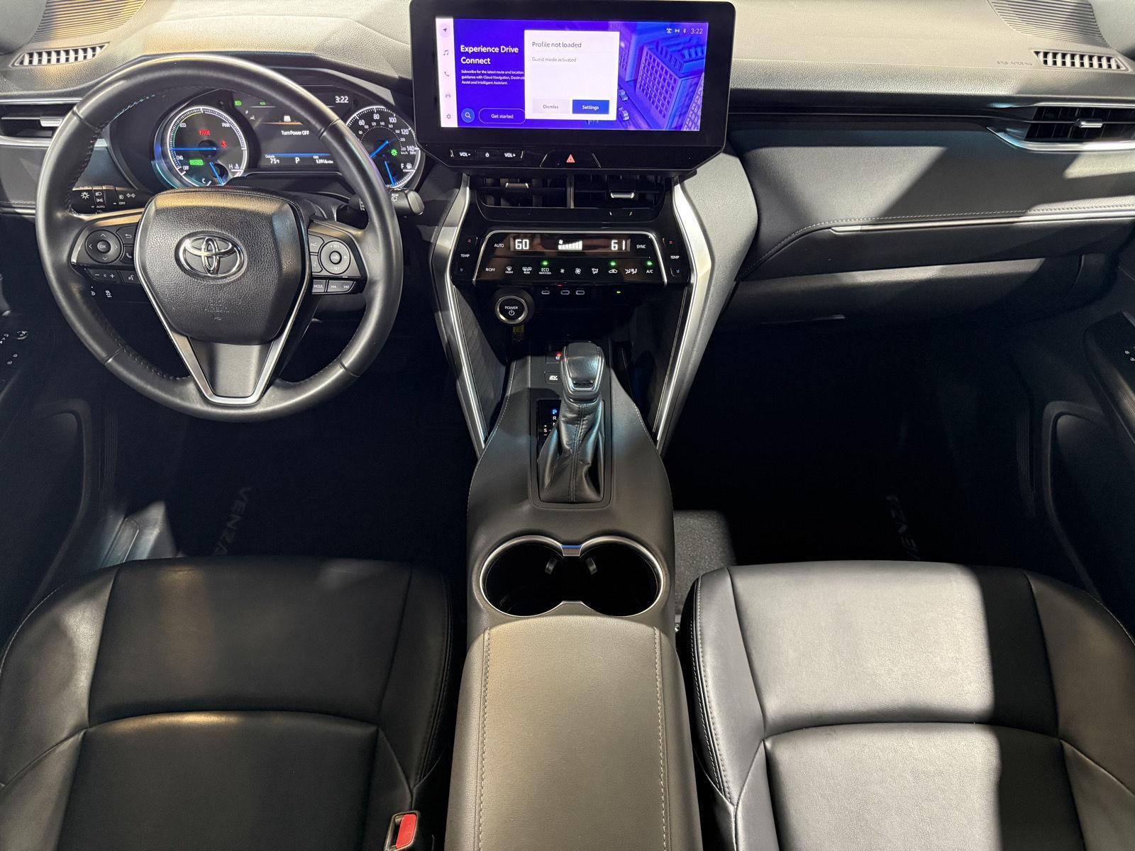 Vehicle photo 15