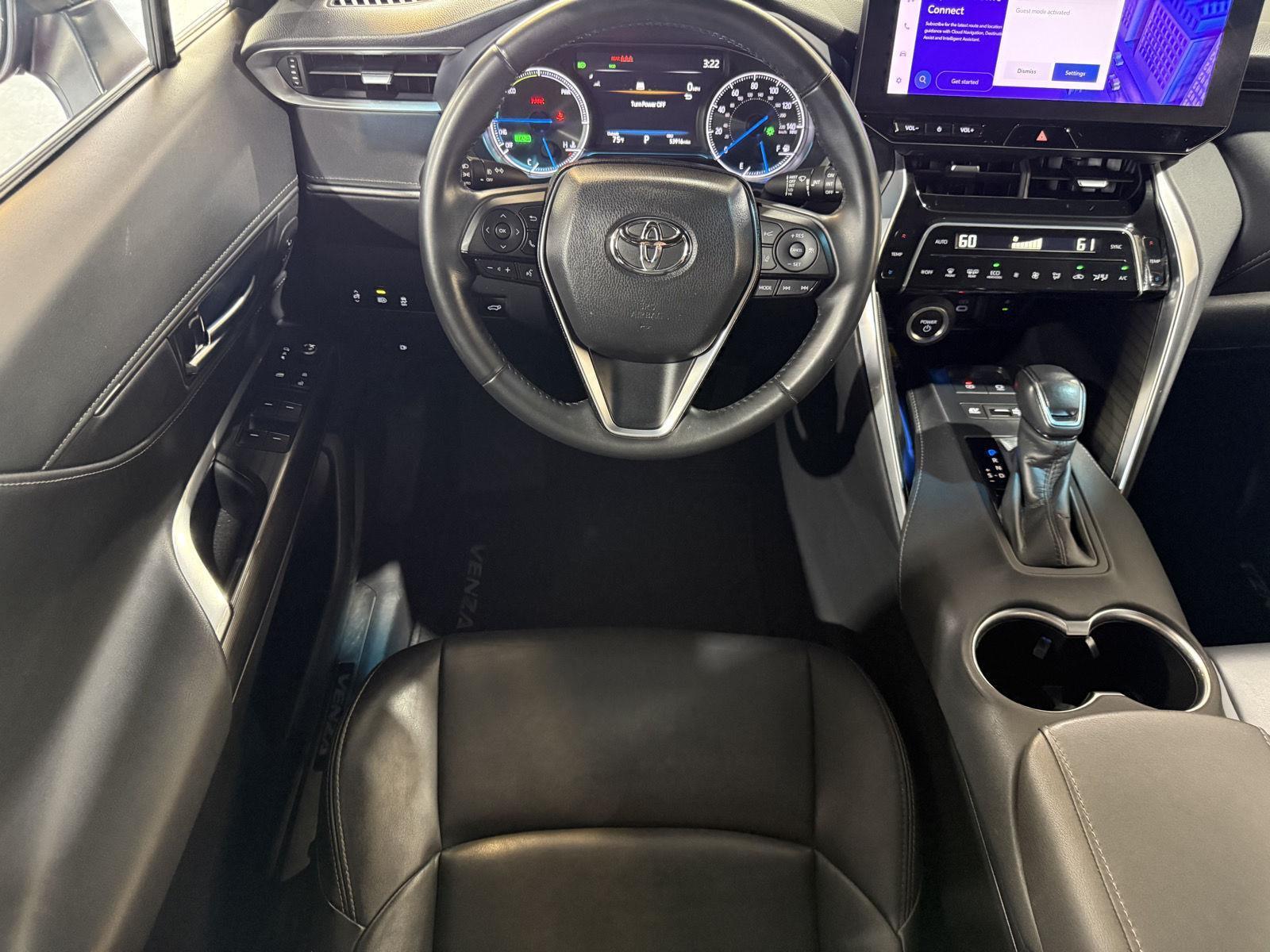 Vehicle photo 16
