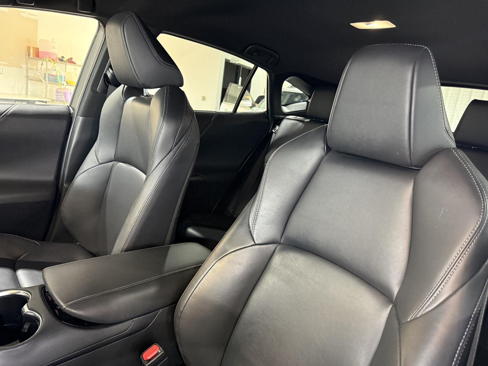 Vehicle photo 18
