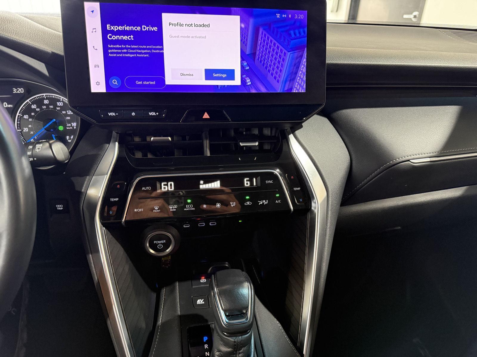 Vehicle photo 28