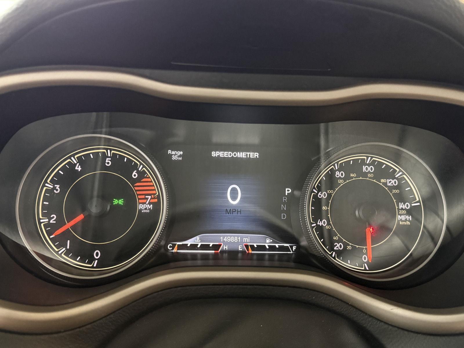 Vehicle photo 3