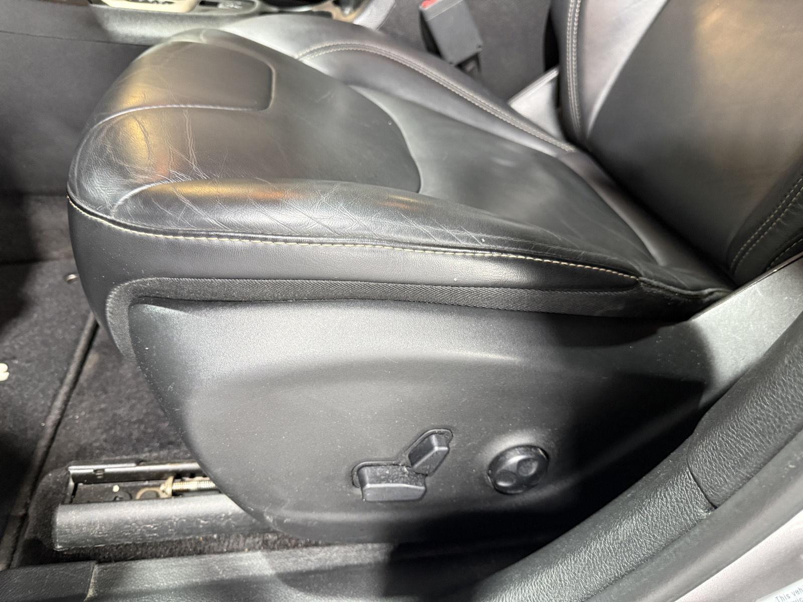 Vehicle photo 20