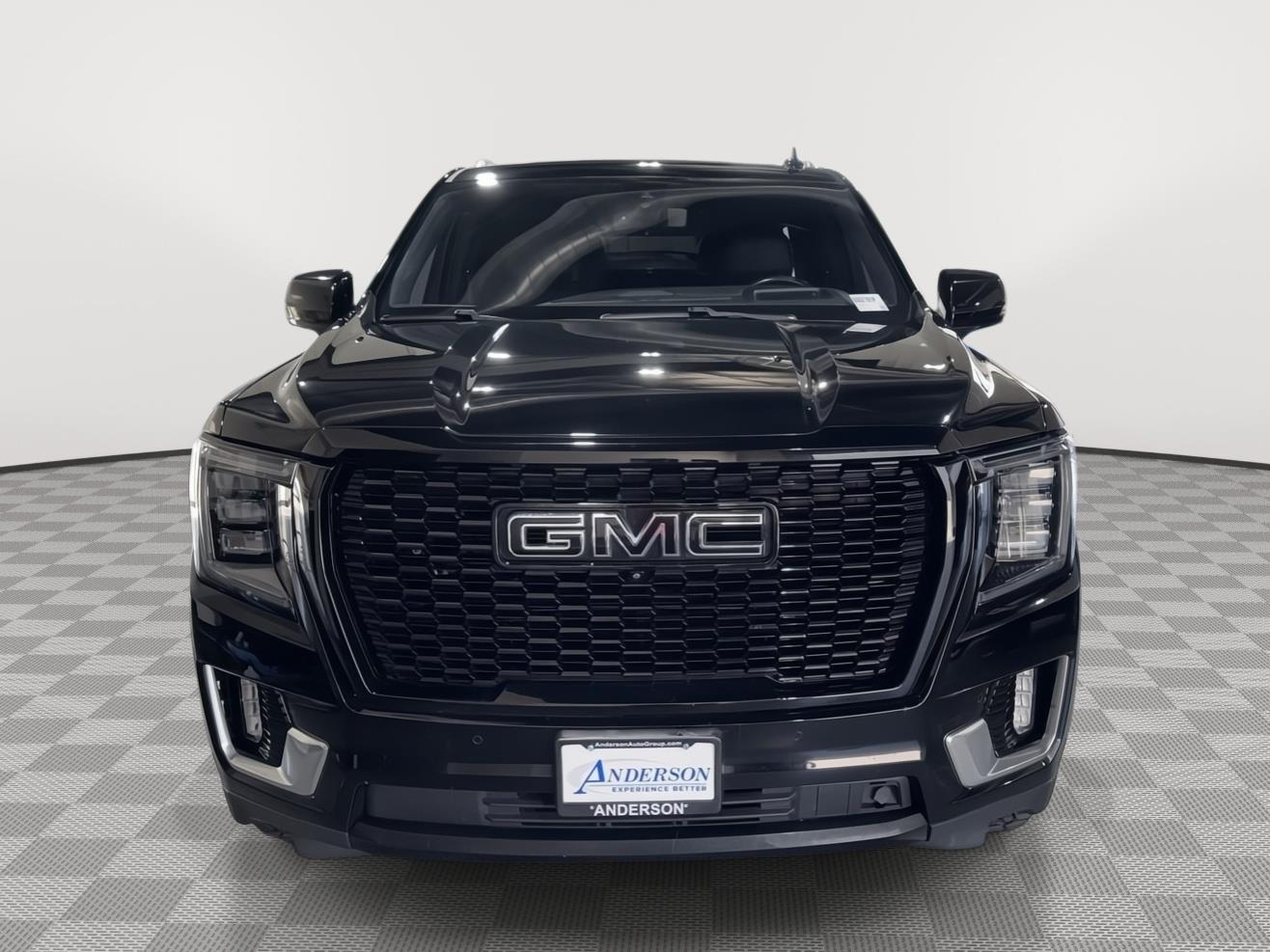 Vehicle photo 4