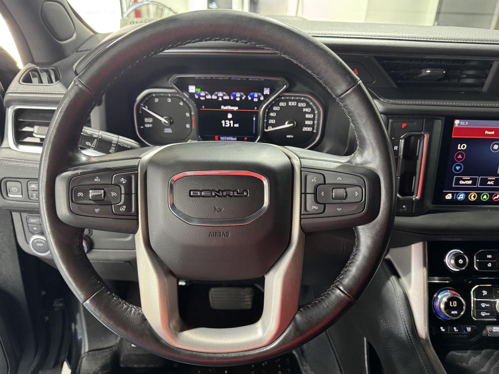 Vehicle photo 11