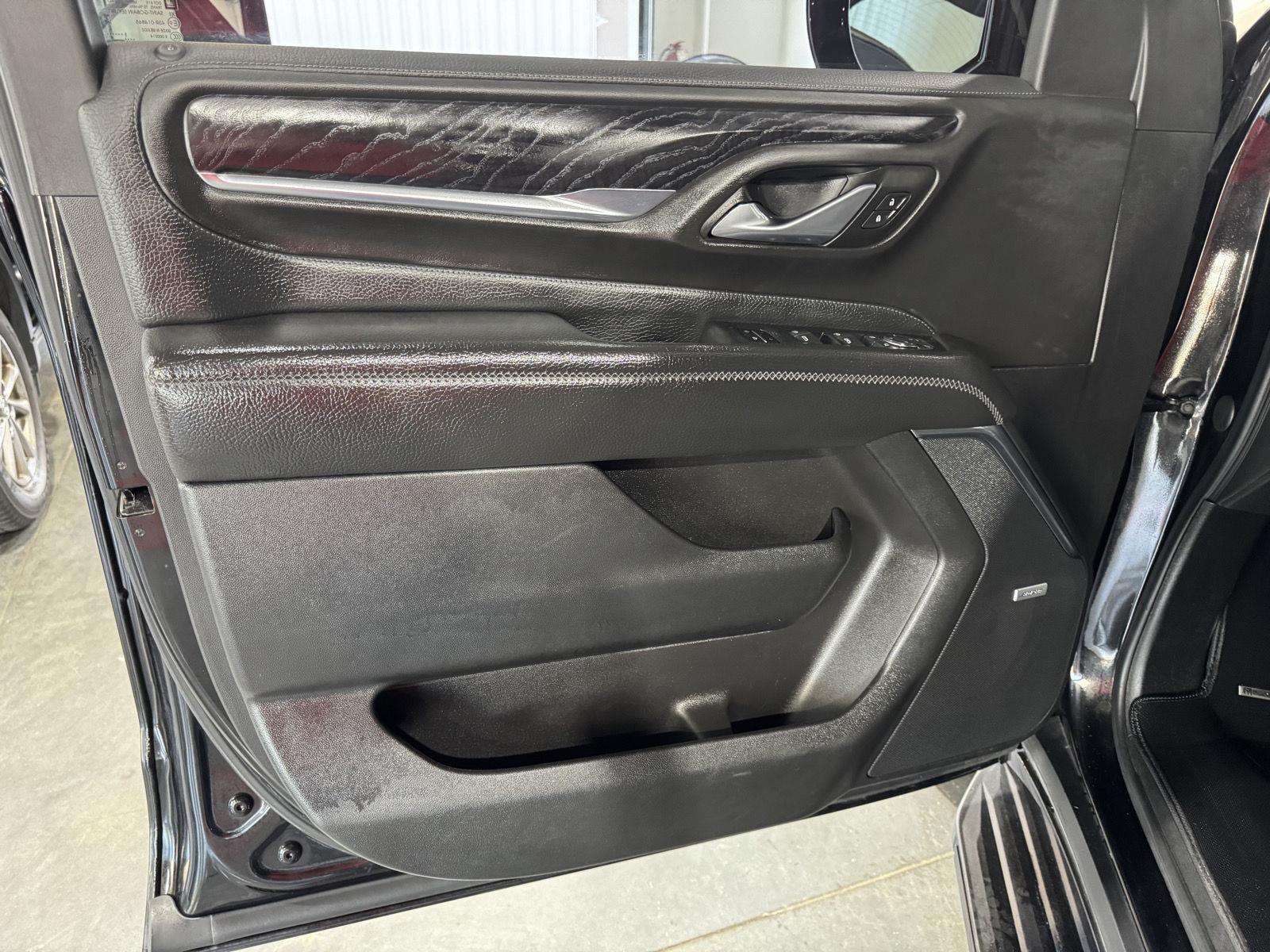 Vehicle photo 16