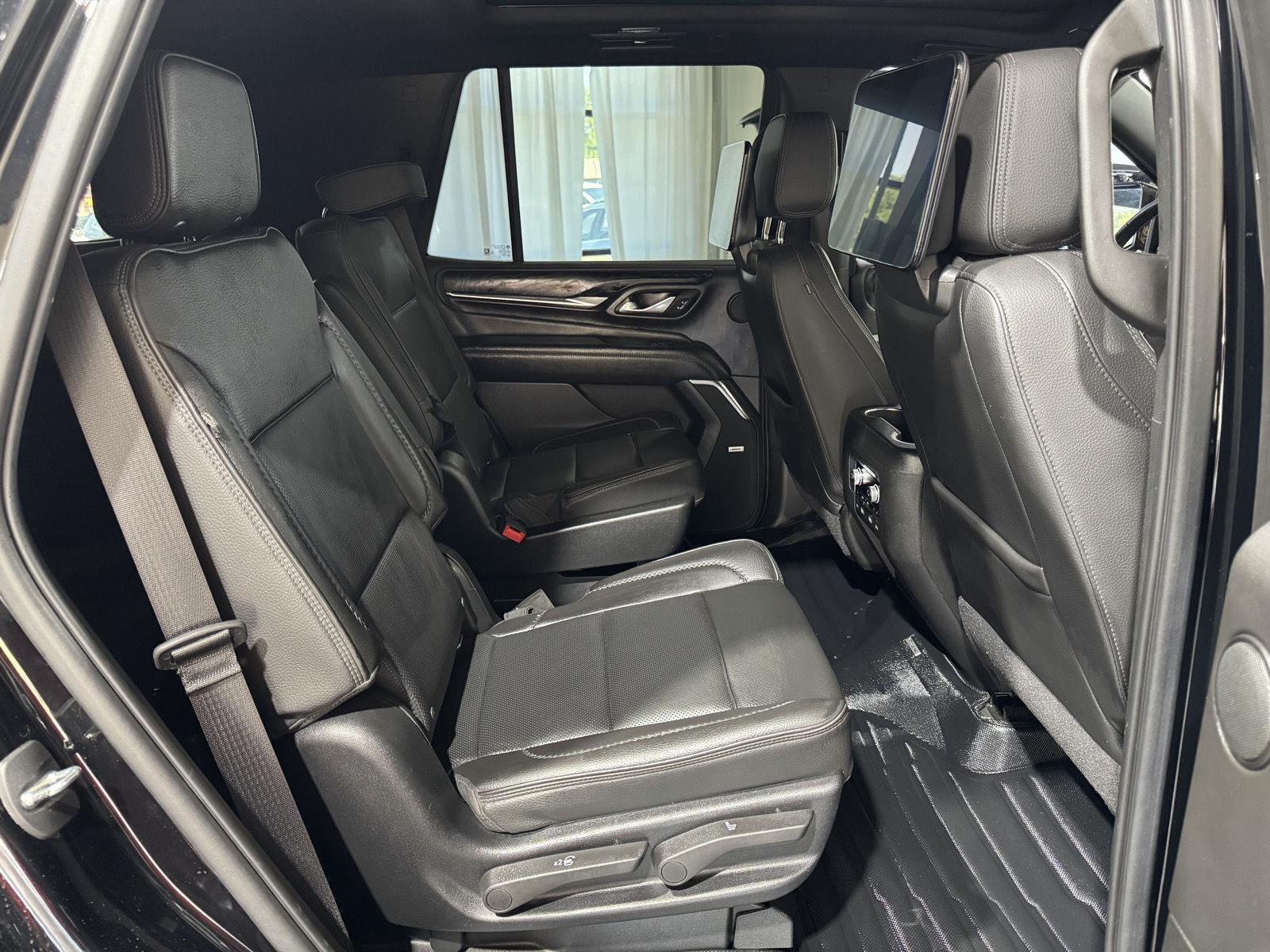 Vehicle photo 22
