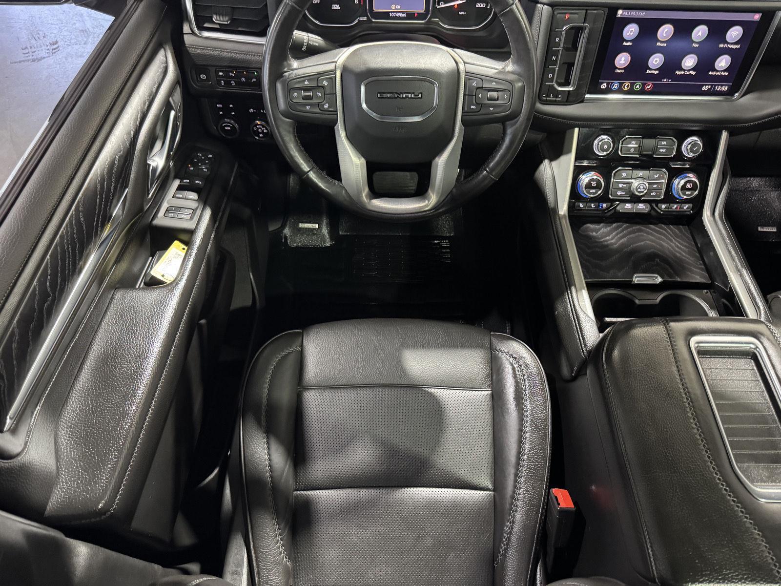 Vehicle photo 28