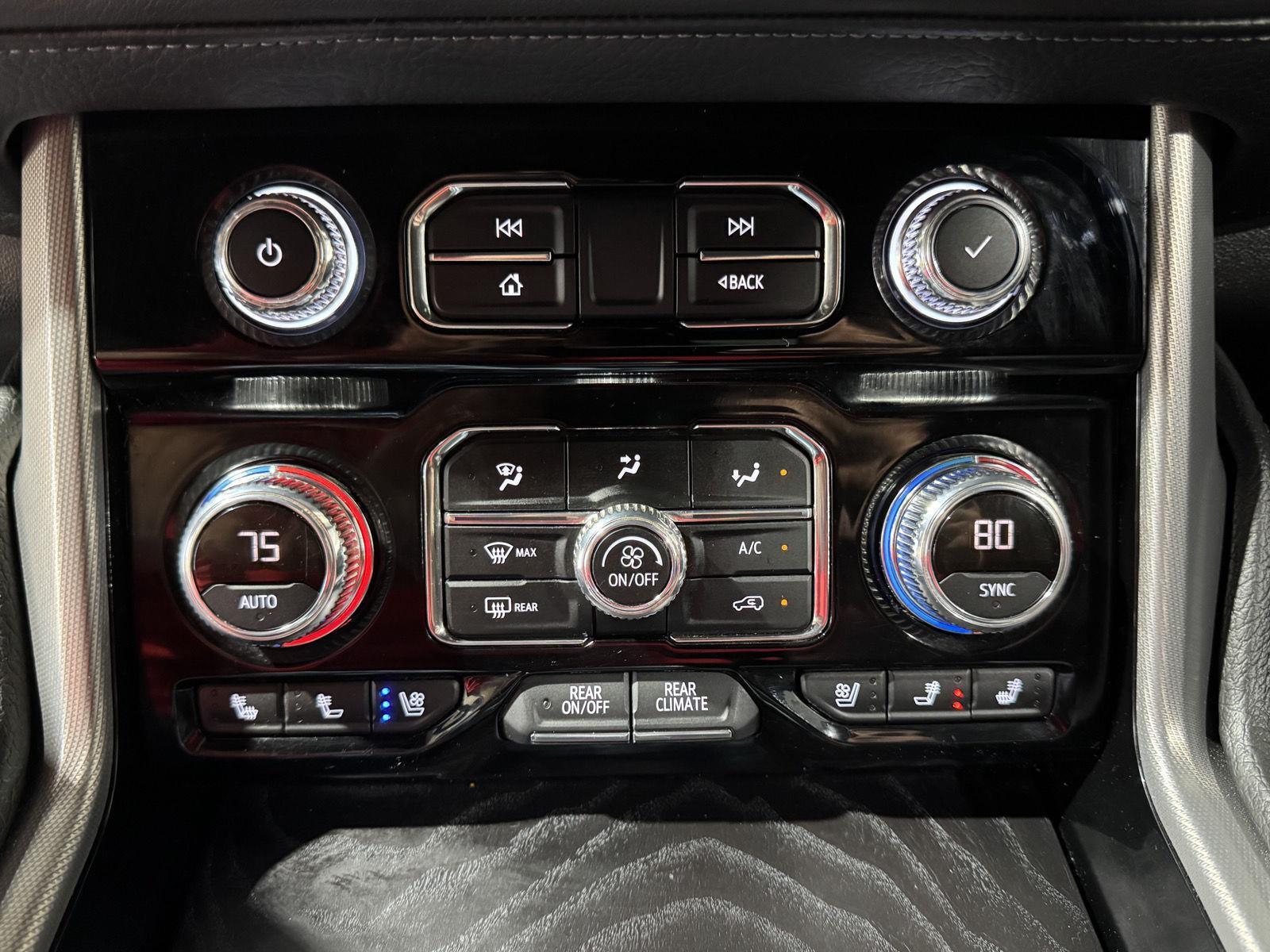 Vehicle photo 35