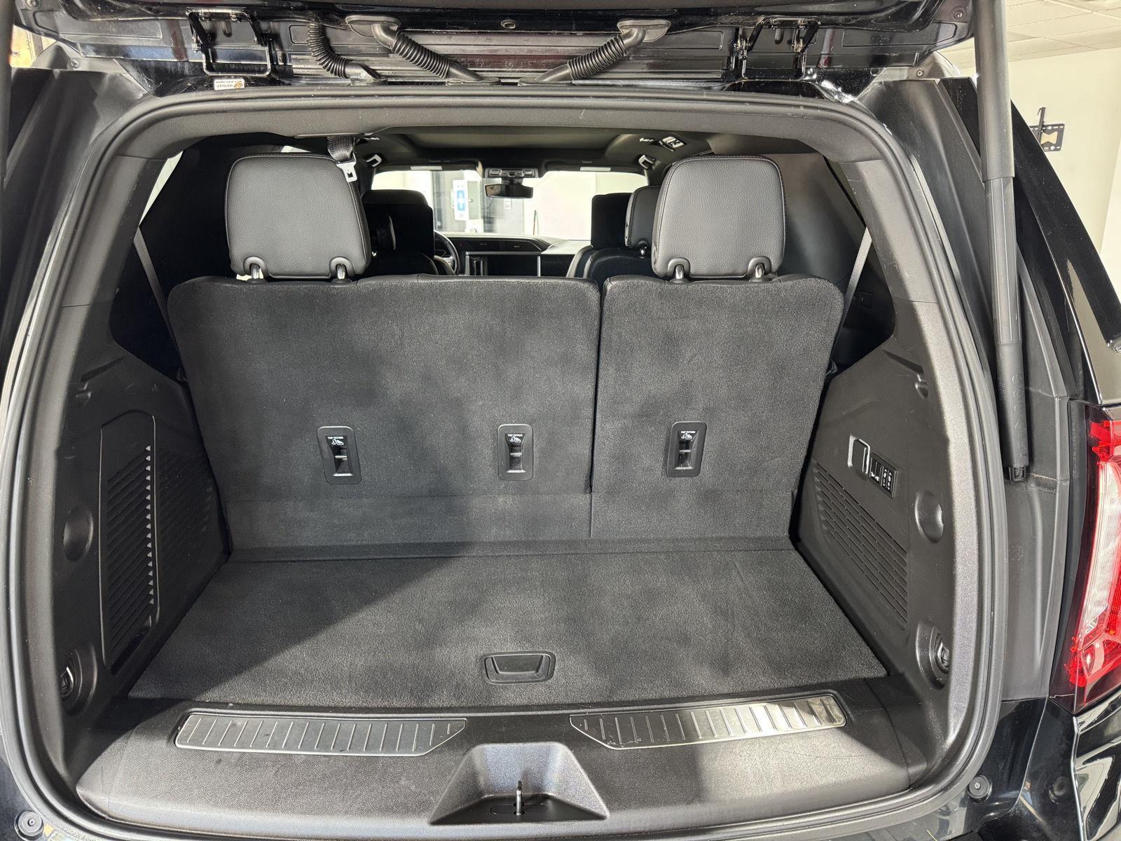 Vehicle photo 42