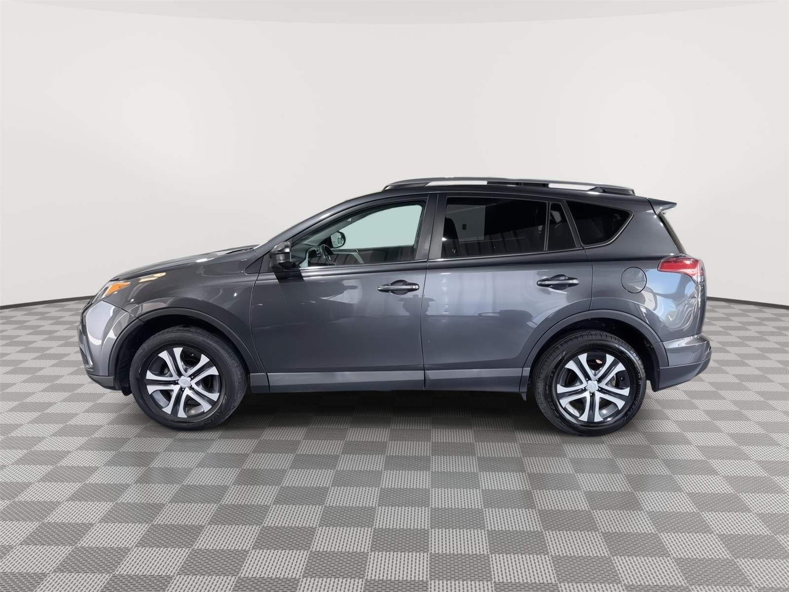 Used 2017 Toyota RAV4 LE with VIN 2T3BFREV2HW663559 for sale in Kansas City