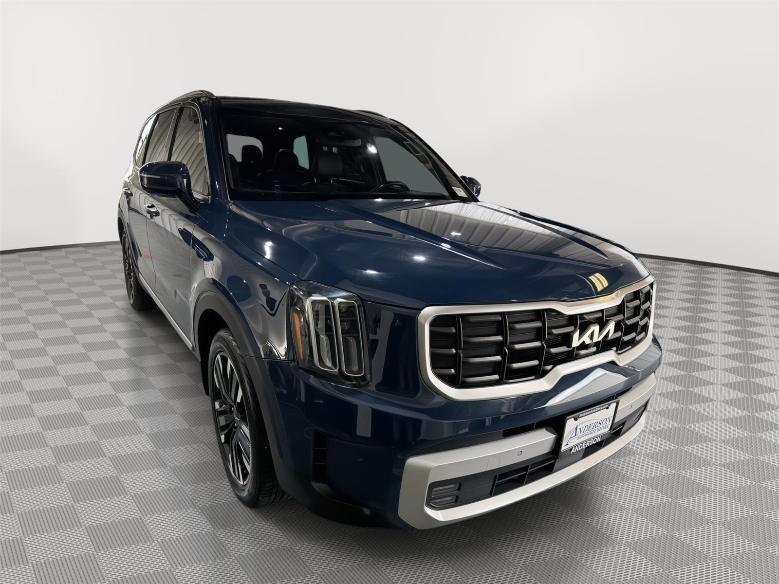 Vehicle photo 5