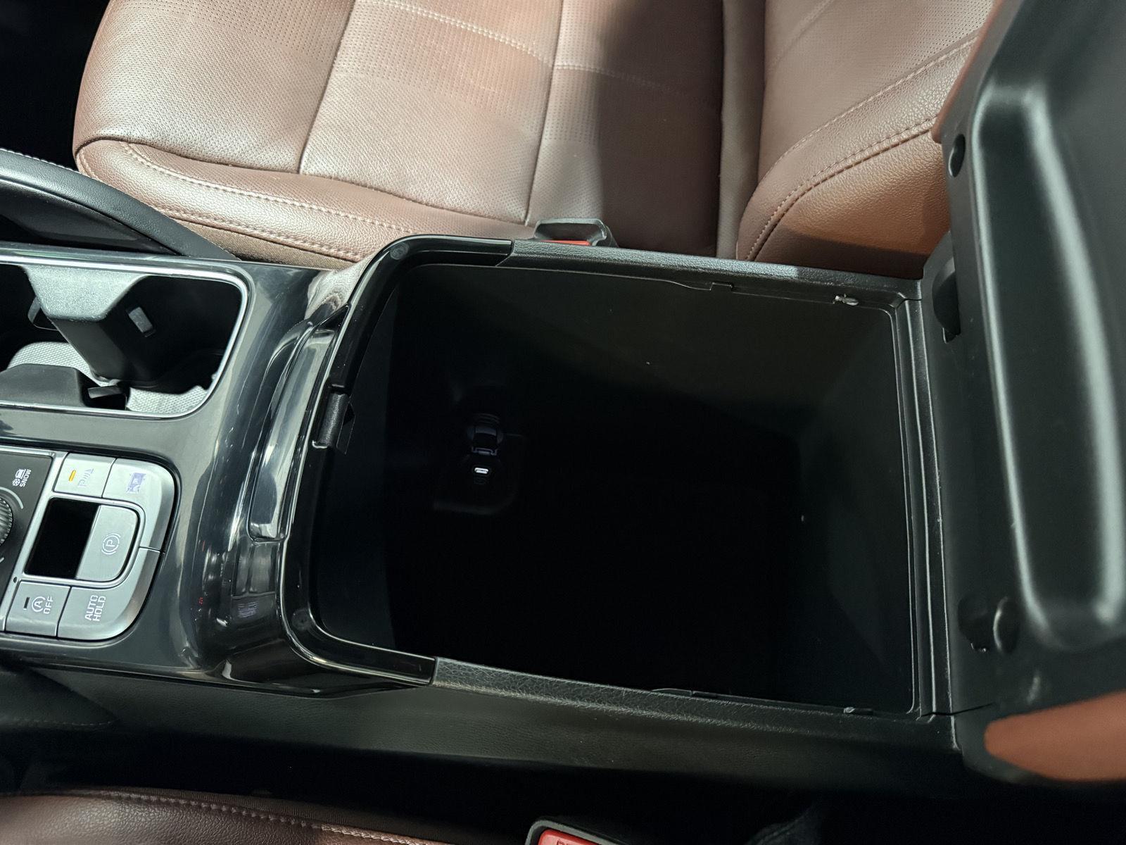 Vehicle photo 35
