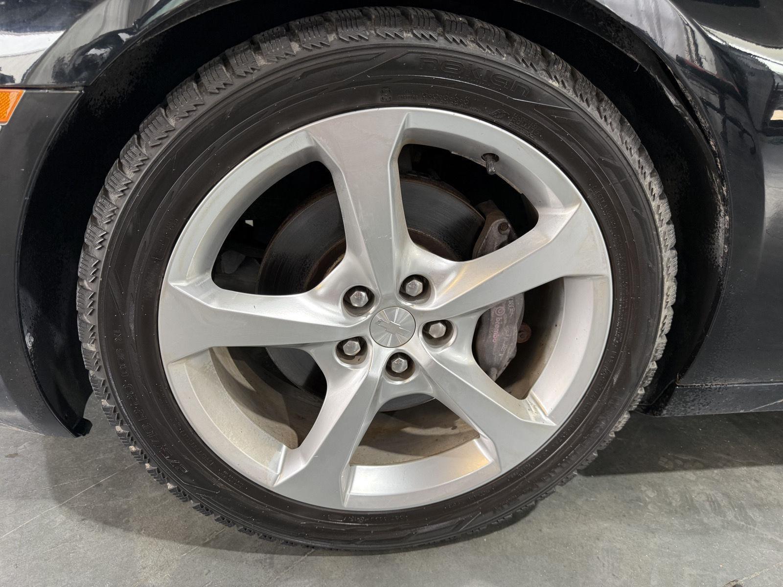 Vehicle photo 10