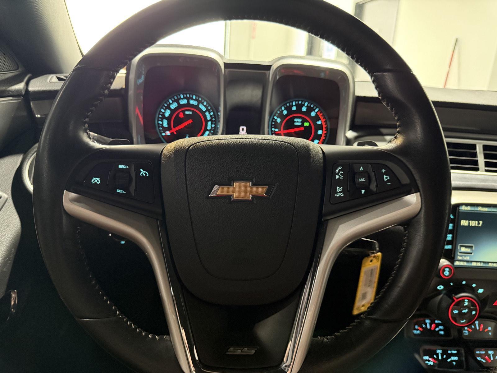 Vehicle photo 11
