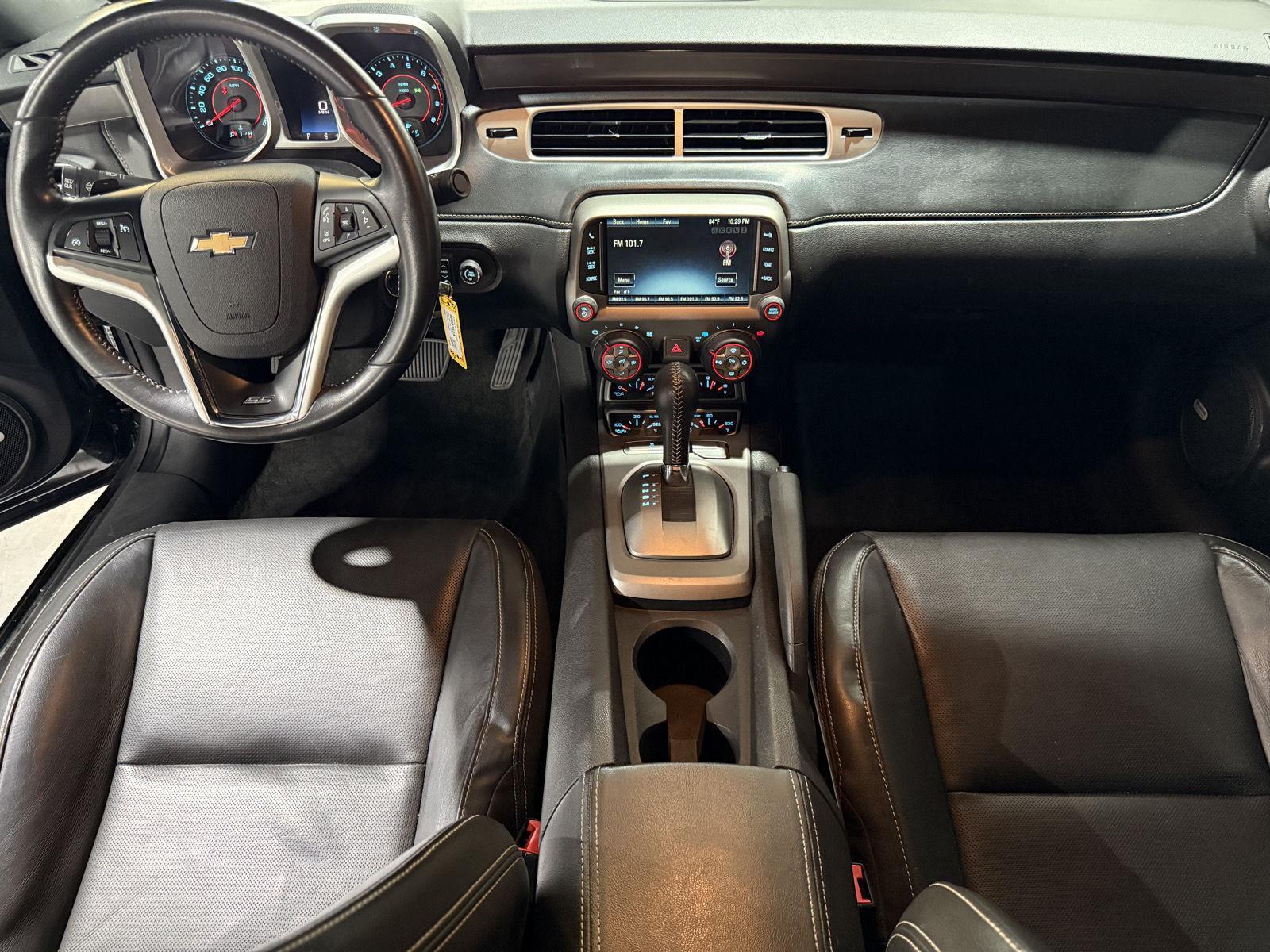 Vehicle photo 15