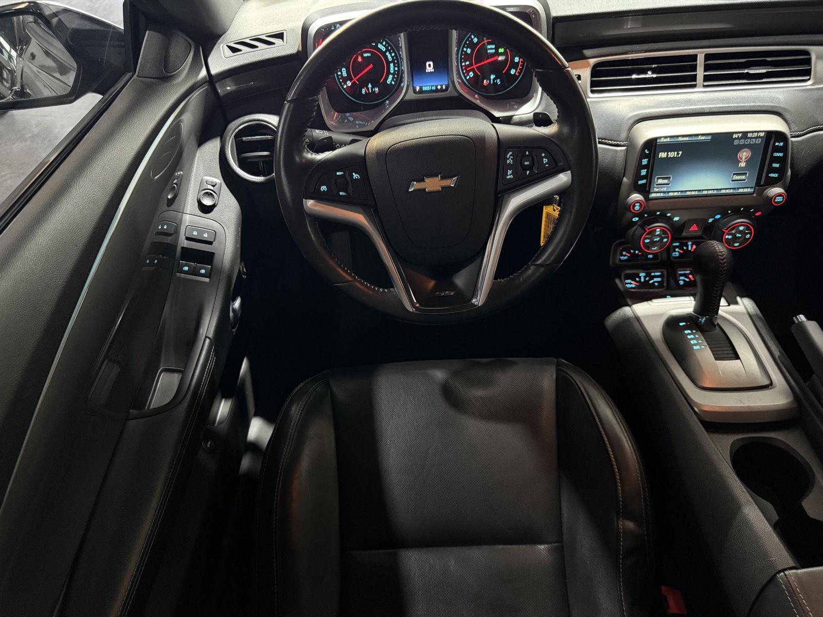Vehicle photo 16