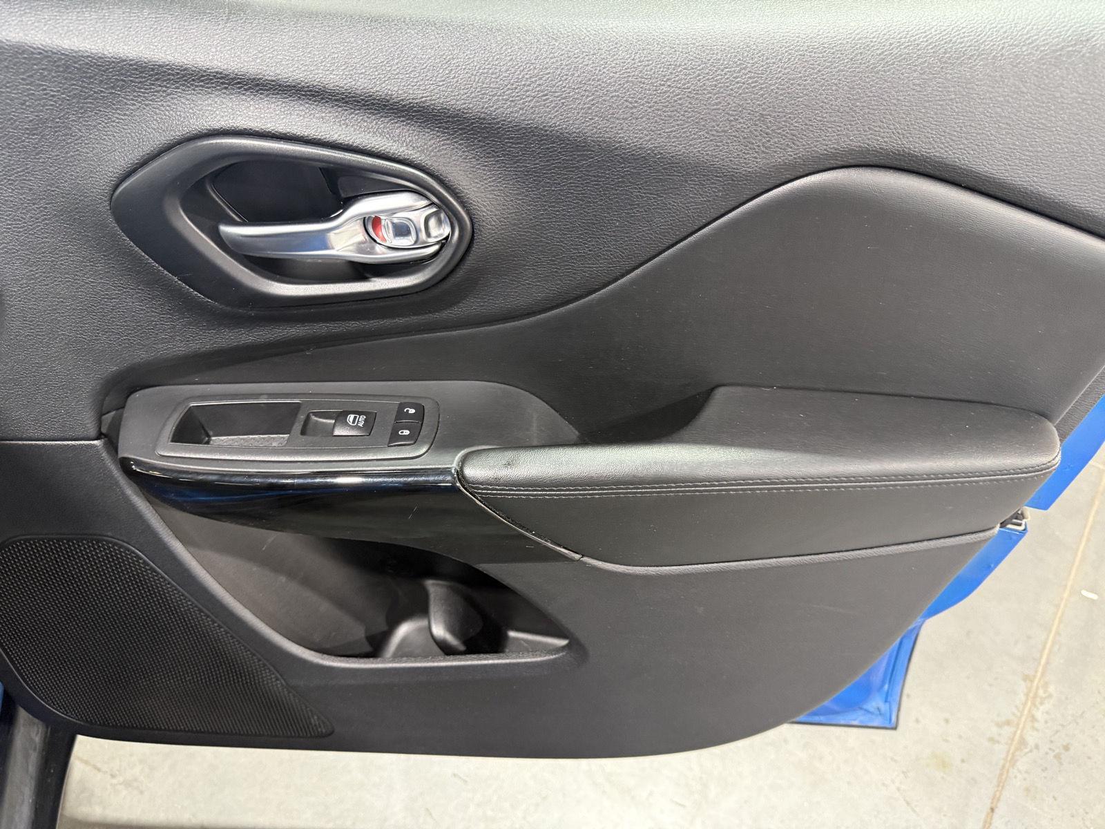 Used 2021 Jeep Cherokee for sale in St. Joseph MO