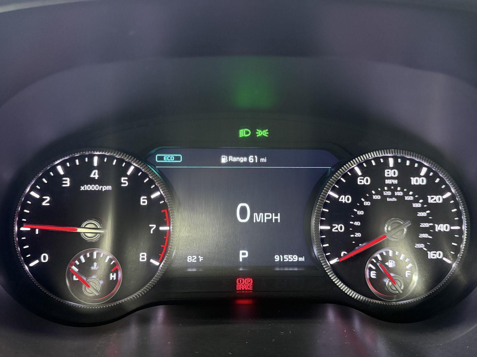 Vehicle photo 3