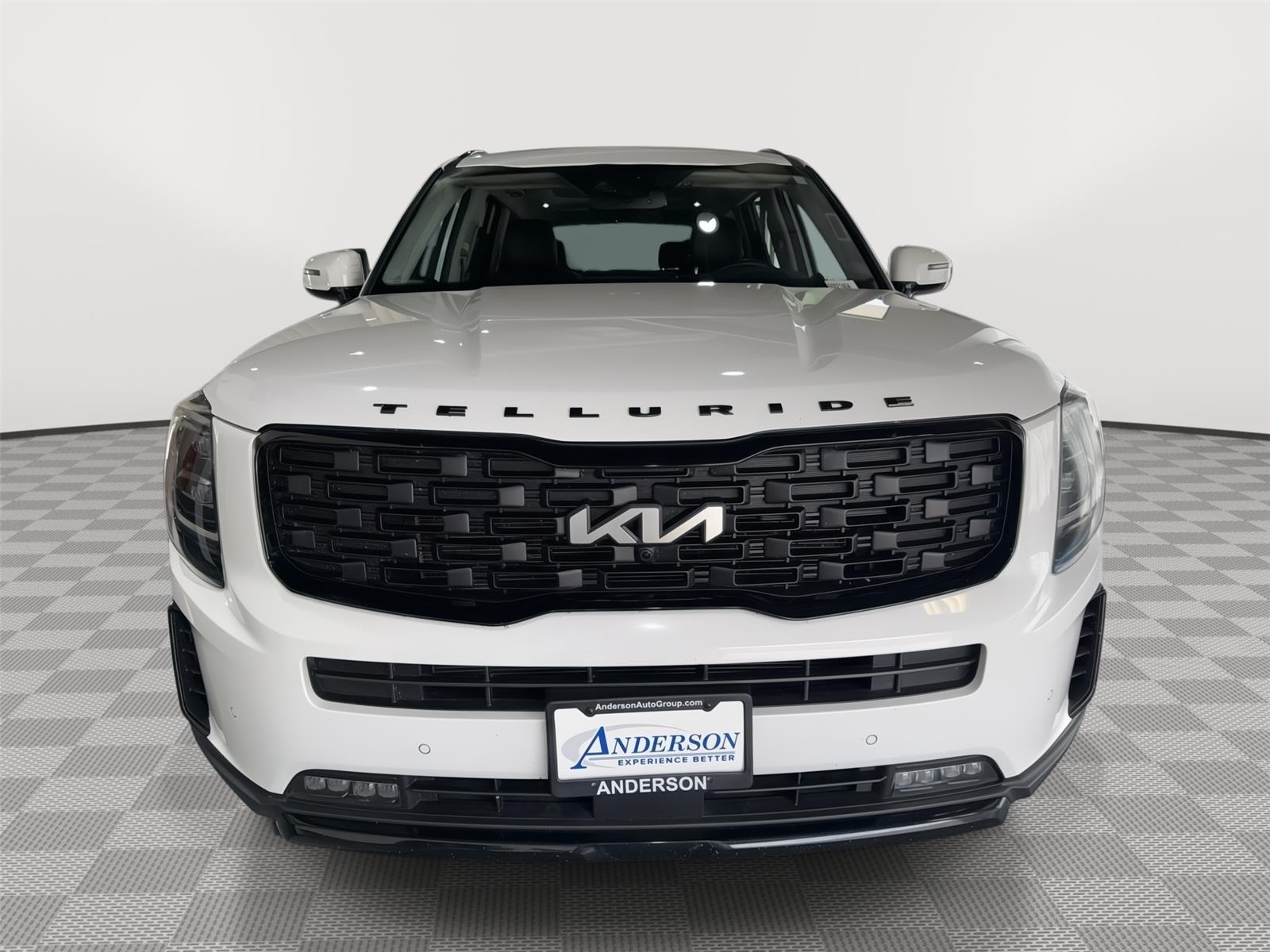 Vehicle photo 4