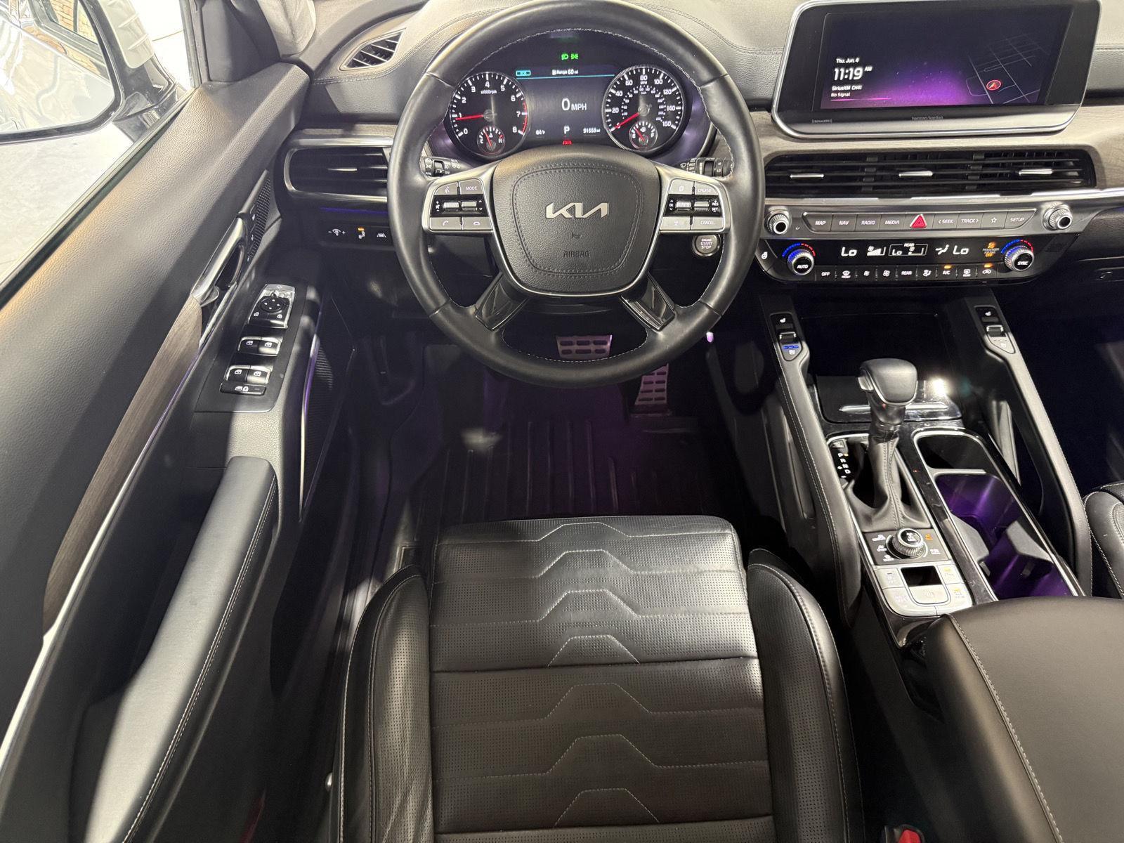 Vehicle photo 16