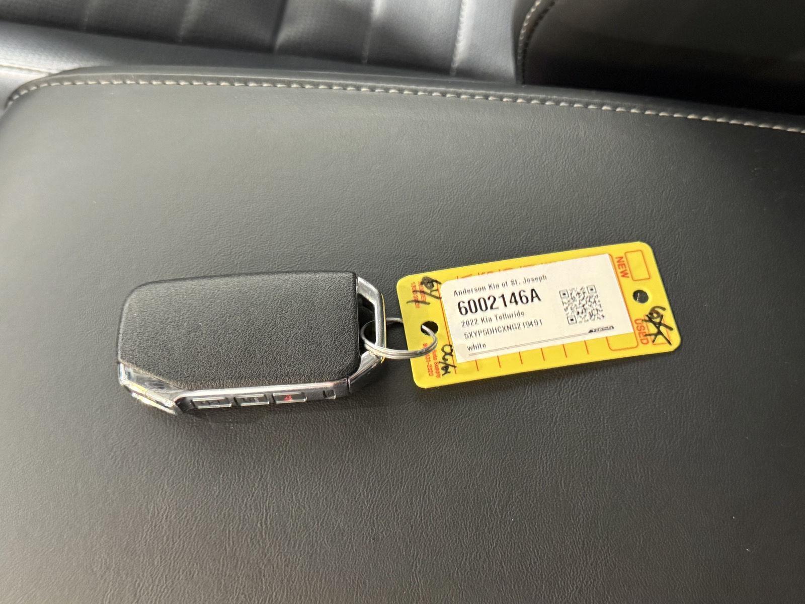Vehicle photo 36