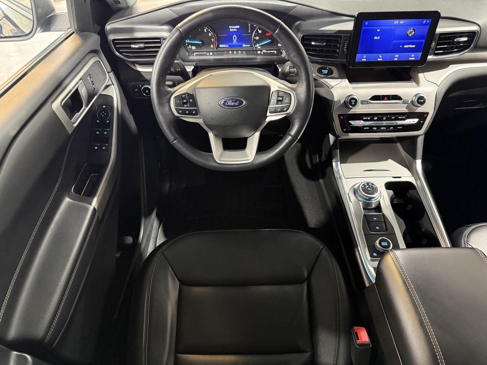 Vehicle photo 16