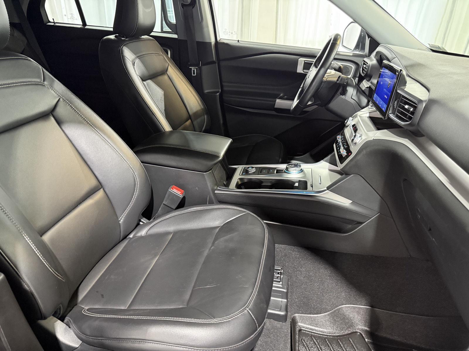 Vehicle photo 27