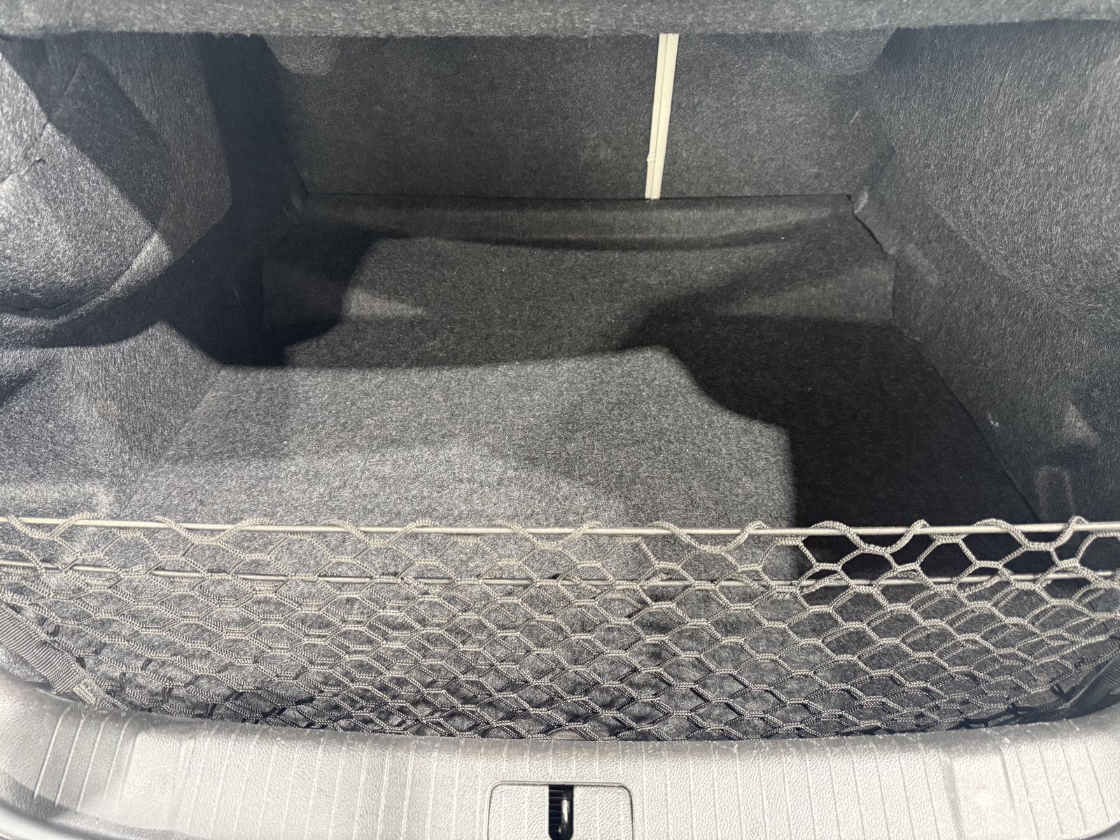 Vehicle photo 35