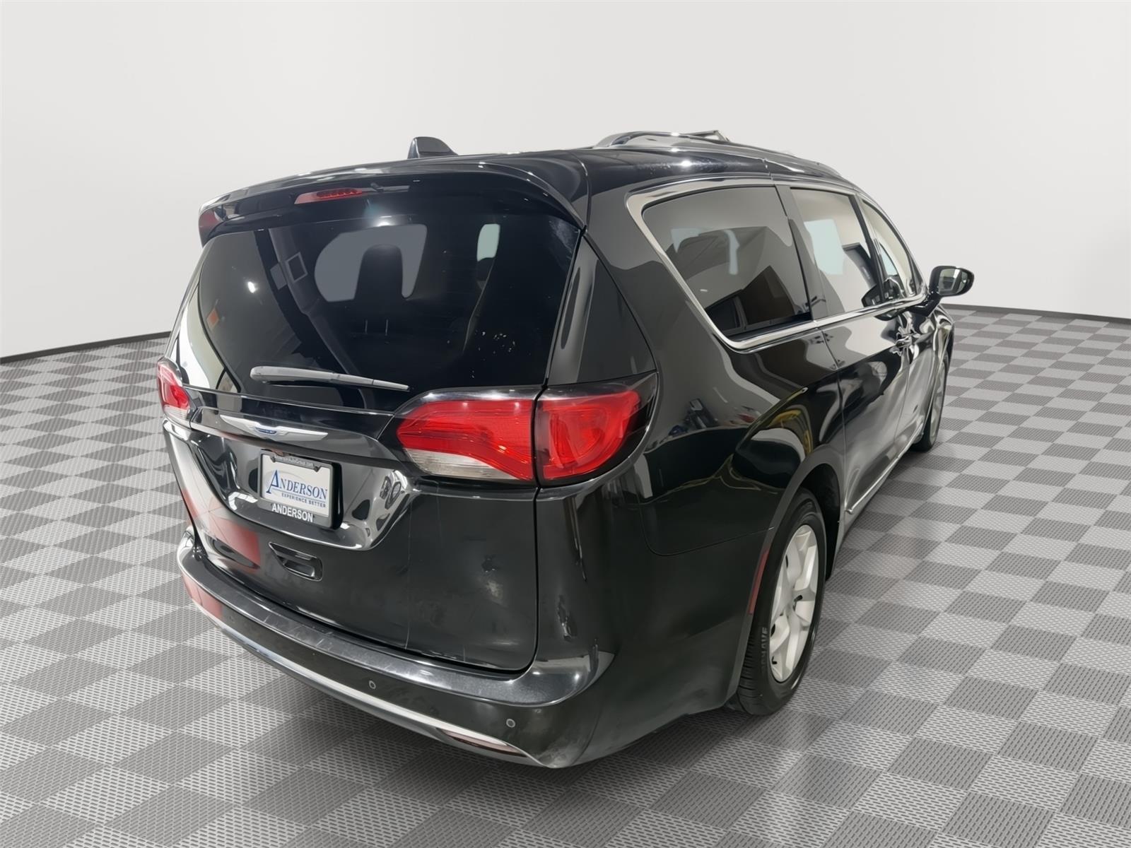 Pre-Owned 2020 Chrysler Pacifica for sale in St. Joseph MO
