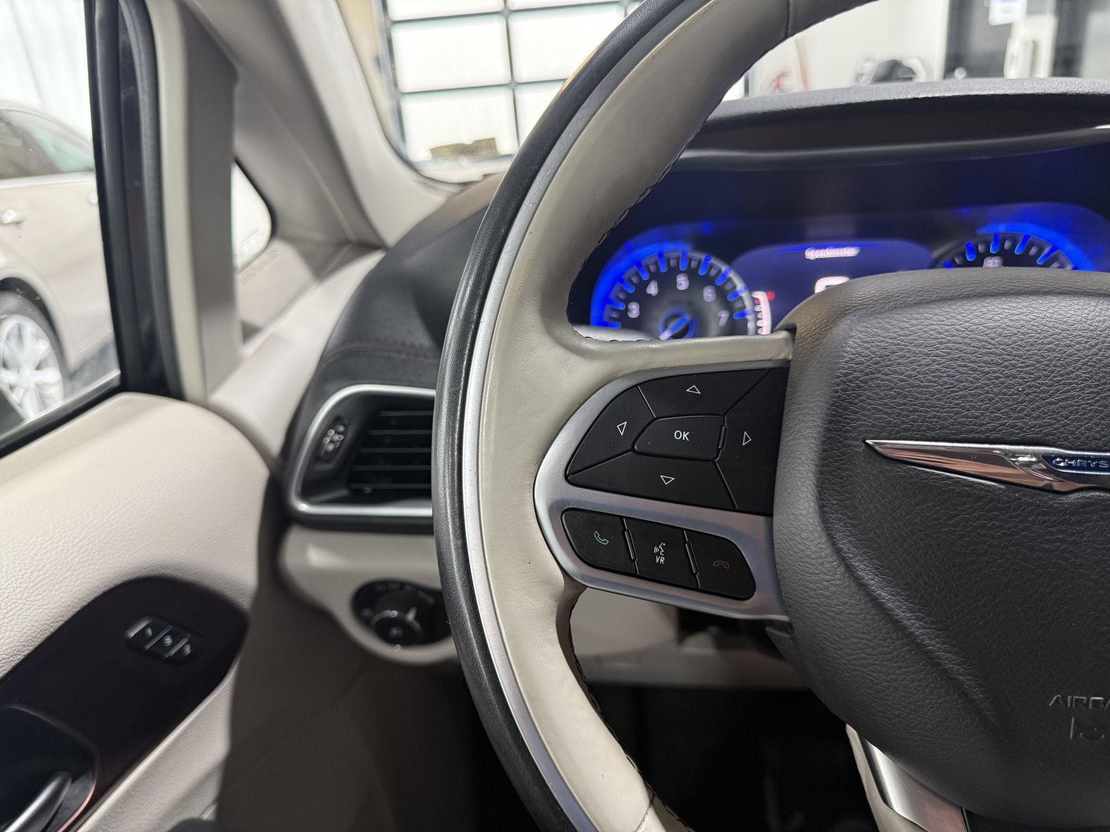 Pre-Owned 2020 Chrysler Pacifica for sale in St. Joseph MO